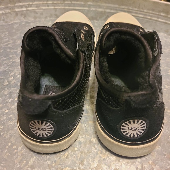 Womens Ugg Slip-on Shoes Size‎ 6 - Picture 5 of 11